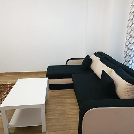 Baj - Apartamentos En Playa Bajondillo, ตอร์เรโมลิโนส ภายนอก รูปภาพ