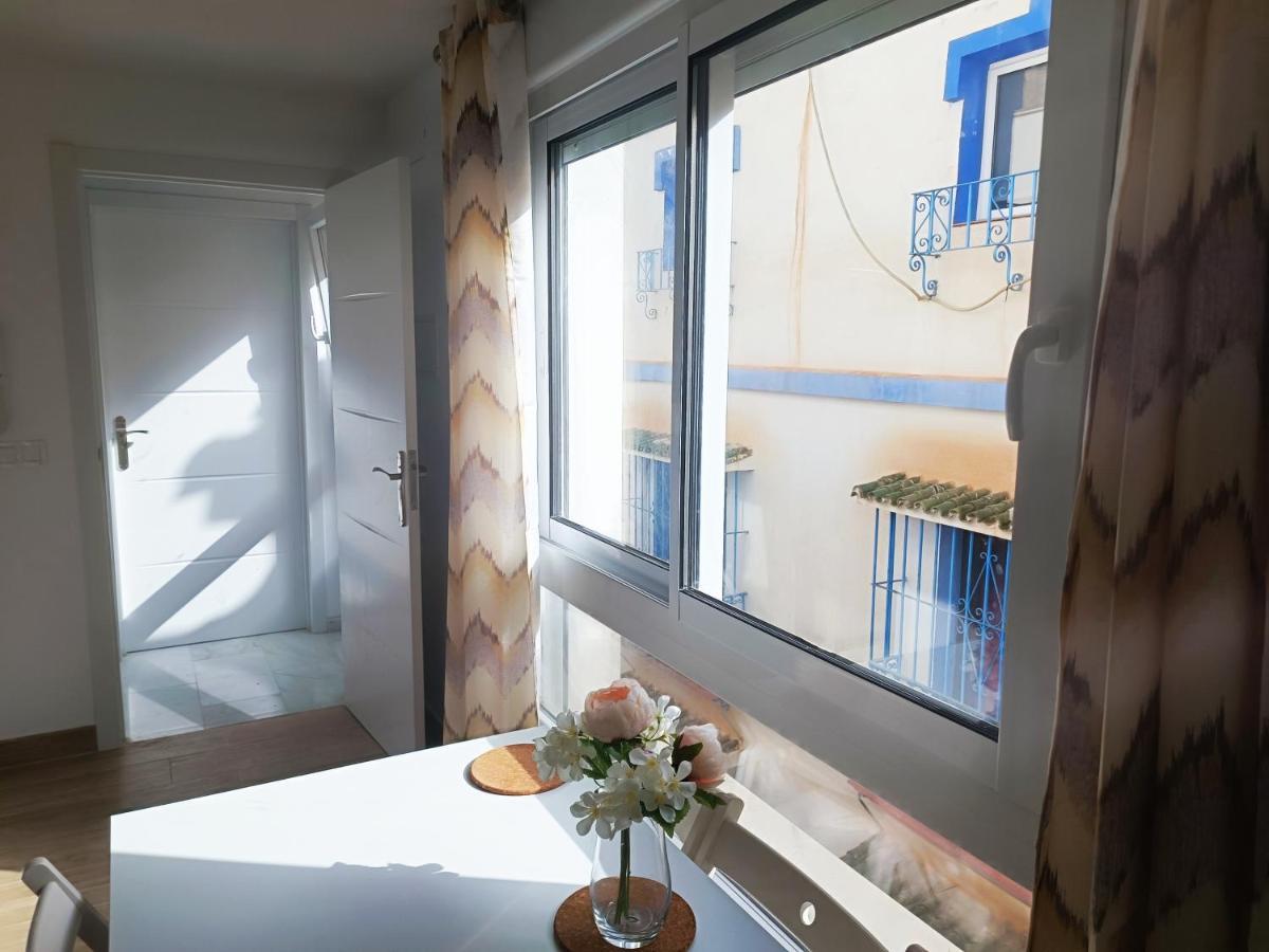Baj - Apartamentos En Playa Bajondillo, ตอร์เรโมลิโนส ภายนอก รูปภาพ